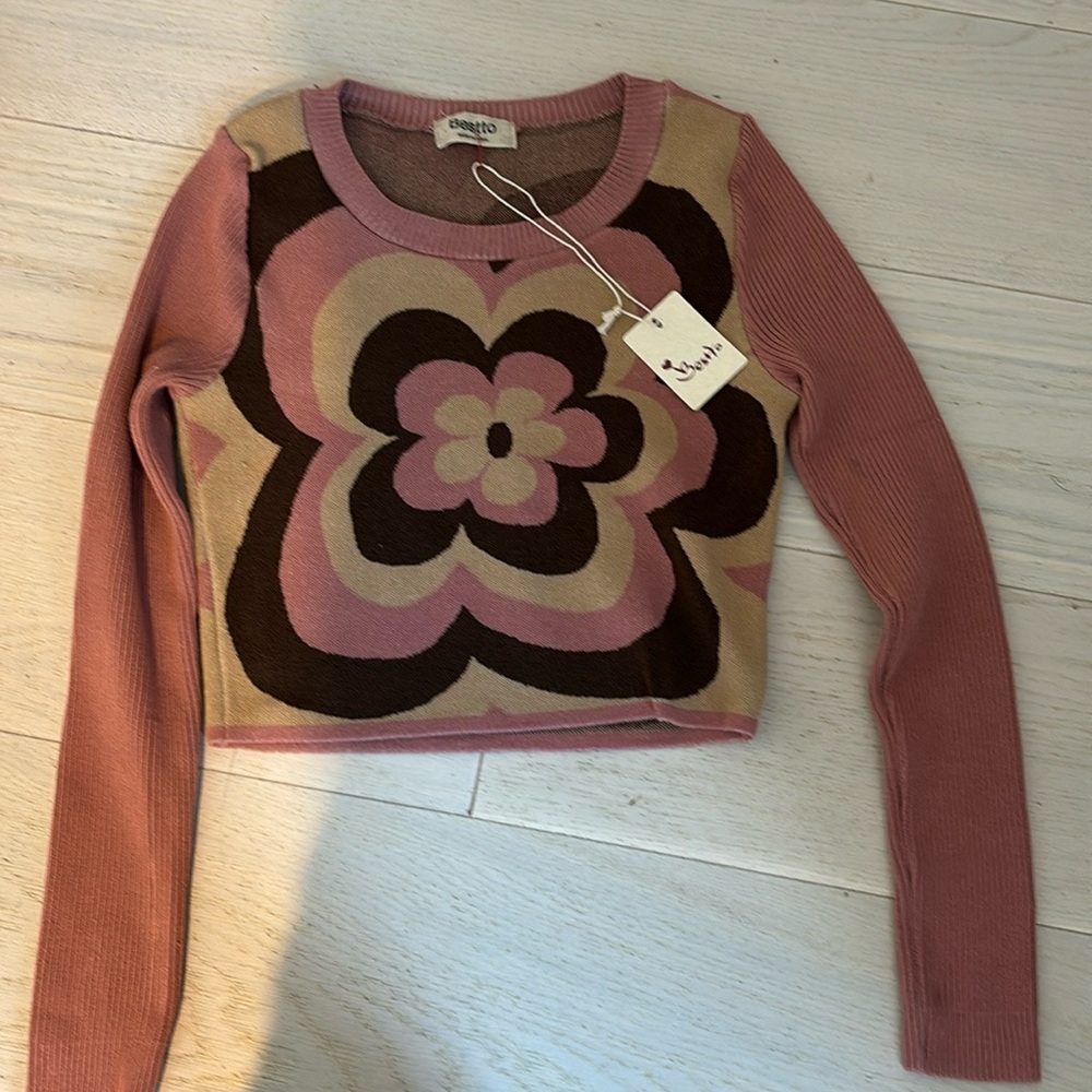 Cute boutique ribbed Bestto crop top. Brand New with tags, never been worn.